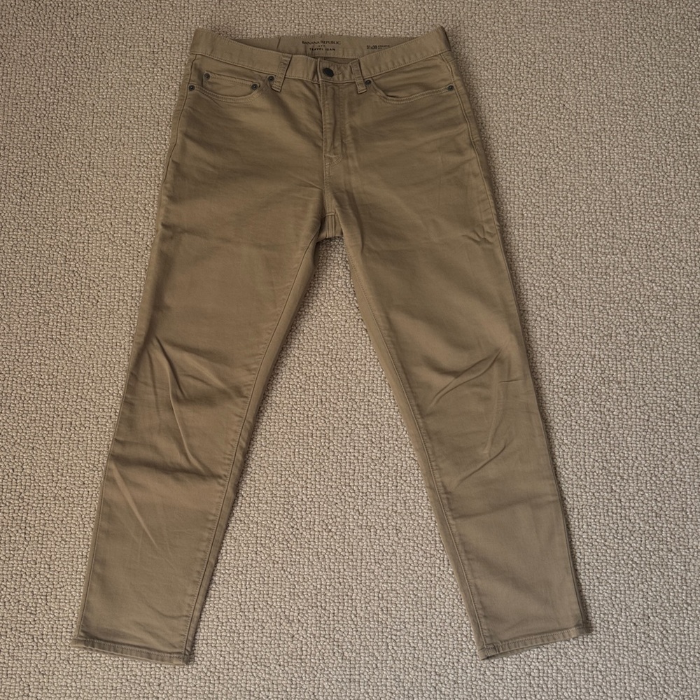 Banana Republic Khaki Travel Jeans Athletic Fit 31x30